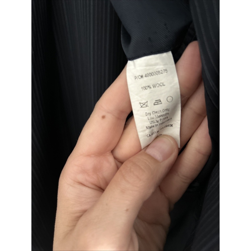 Calvin Klein Suit Mens 40R black Pinstripe 2 Button 100% Wool 34x28 Pants - Picture 6 of 14
